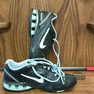 Nike Leather Womens Sneakers